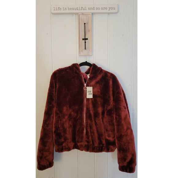 Juniors Faux-Fur Jacket - Super Soft & Comfy - NWT - Picture 1 of 6